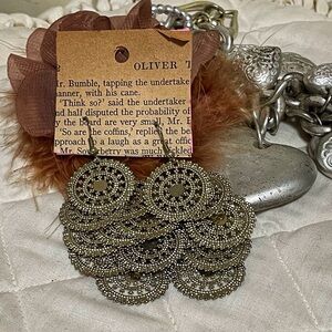 Sale!! Chandelier Statement earrings